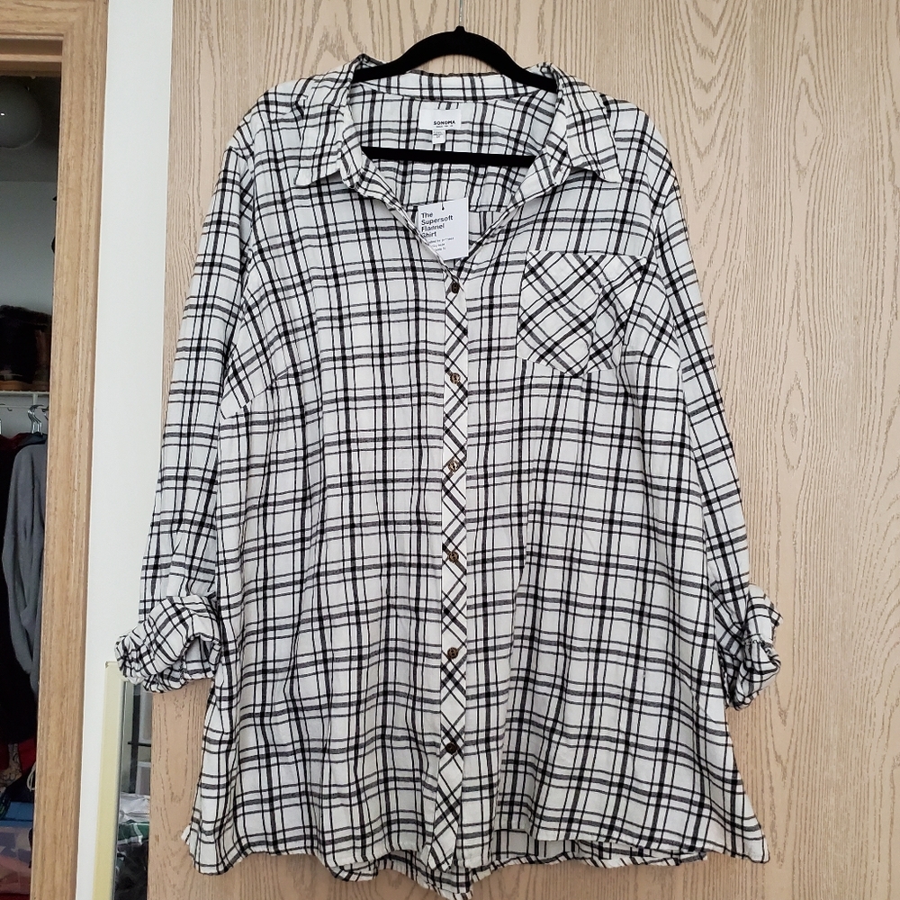 SONOMA black and white flannel button up